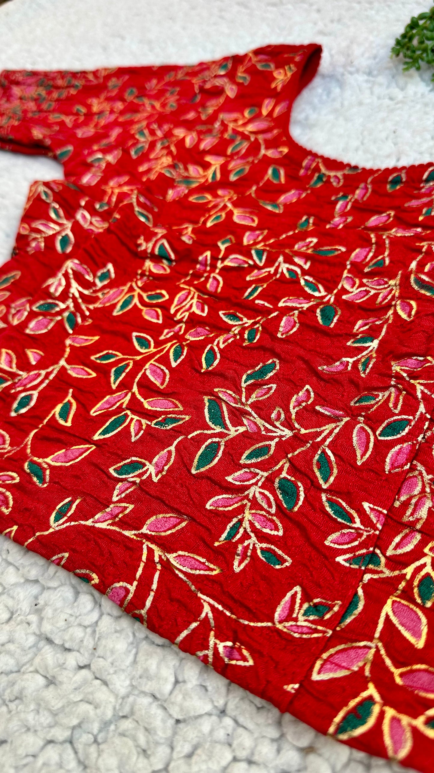 Stretchable Readymade Saree Blouse | Leaf Design with Gold Detailing | Ready to Wear Round Neck Blouse with Patterned Sleeve Border (S-L)