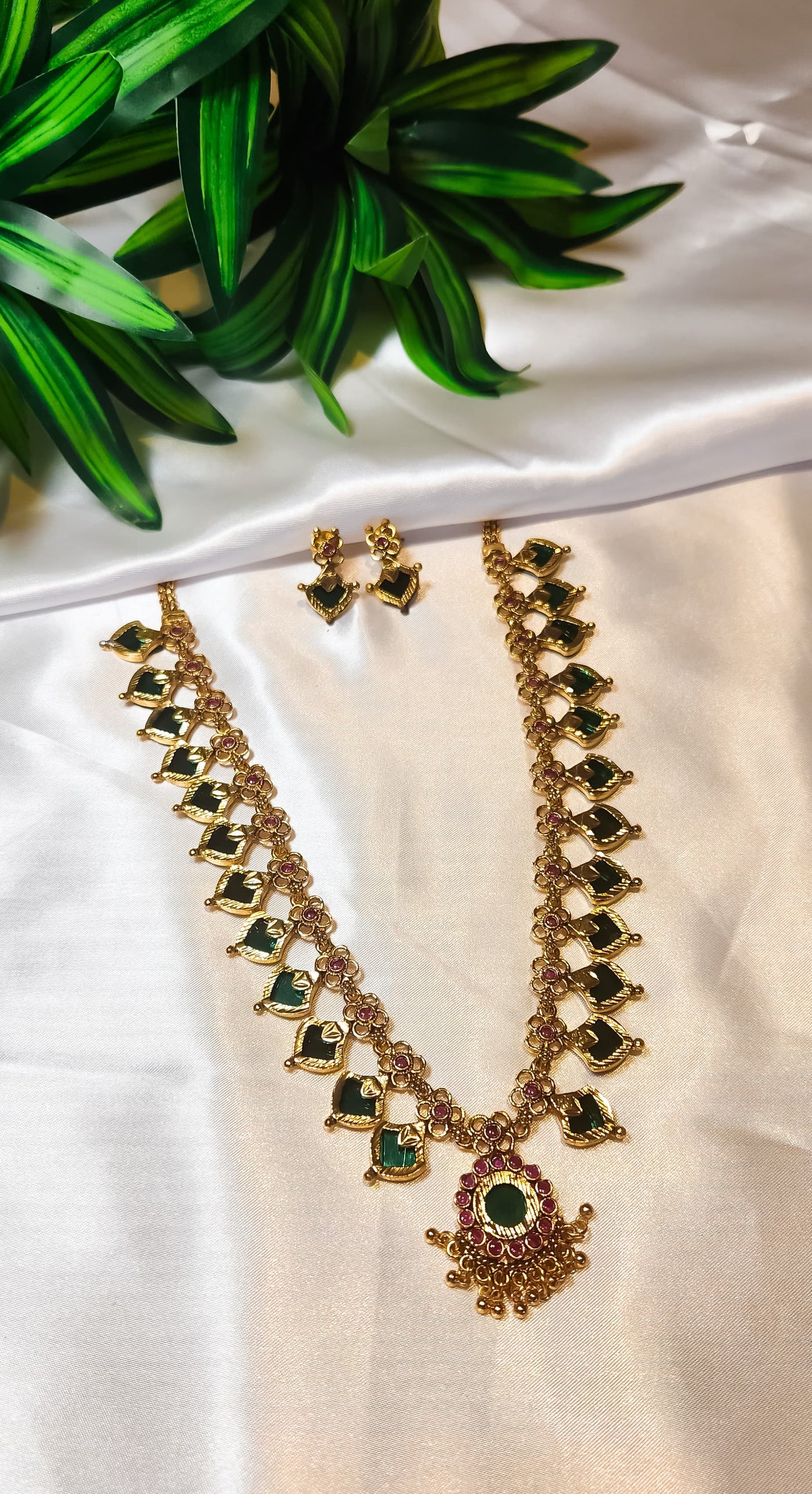 South Indian emerald green stone temple necklace with earrings