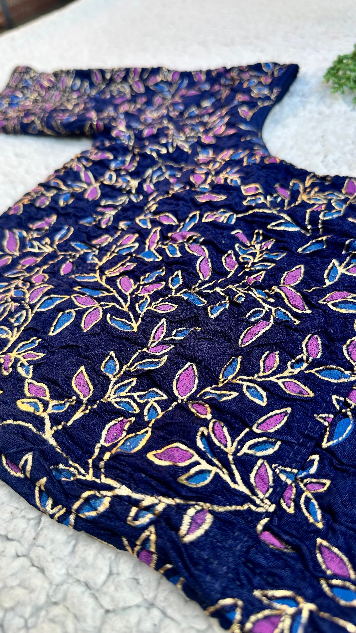 Stretchable Readymade Saree Blouse | Leaf Design with Gold Detailing | Ready to Wear Round Neck Blouse with Patterned Sleeve Border (S-L)