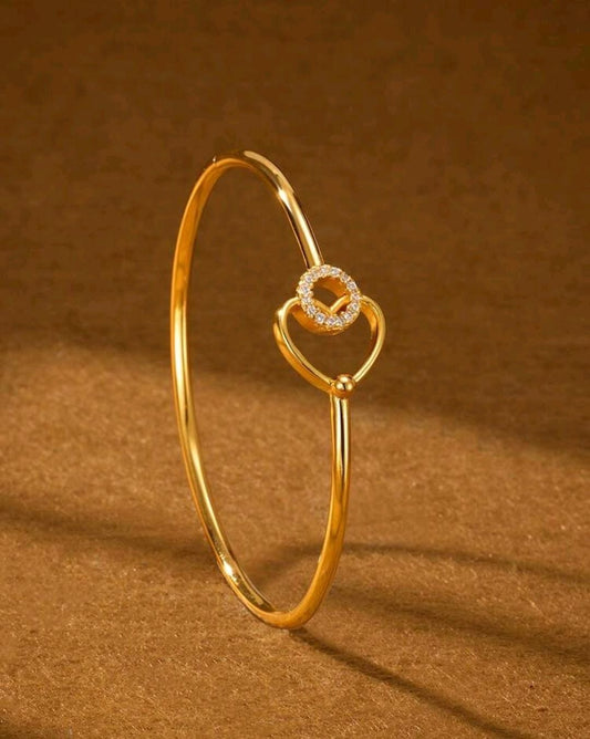 Heart & Circle Interlocking Open Bangle – 18K Gold Plated