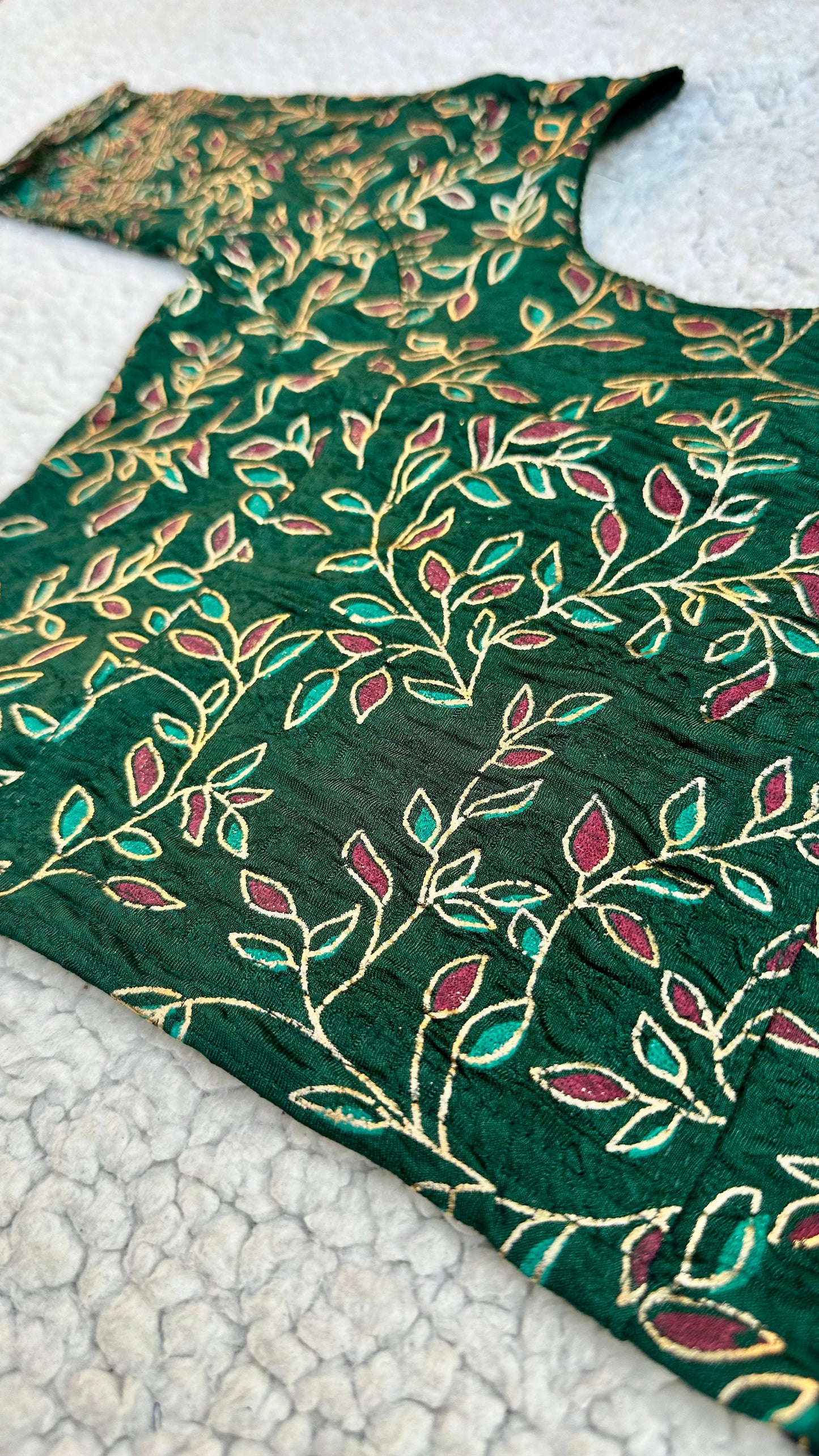 Stretchable Readymade Saree Blouse | Leaf Design with Gold Detailing | Ready to Wear Round Neck Blouse with Patterned Sleeve Border (S-L)