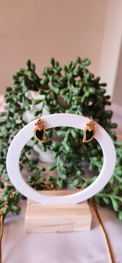 Antique Gold Palakka Mango Leaf Necklace Set