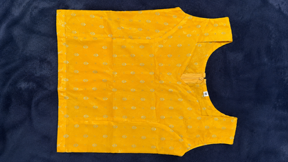 Off-White & Mustard Yellow Dhavani Set – Chanderi Skirt with Lurex Dupatta & Vichithra Silk