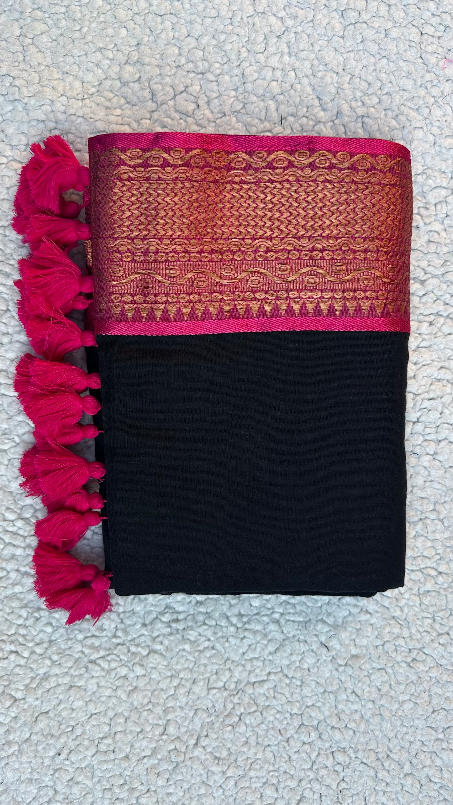 Mul Cotton 120 Count Saree with Pink Zari Woven Border in Black