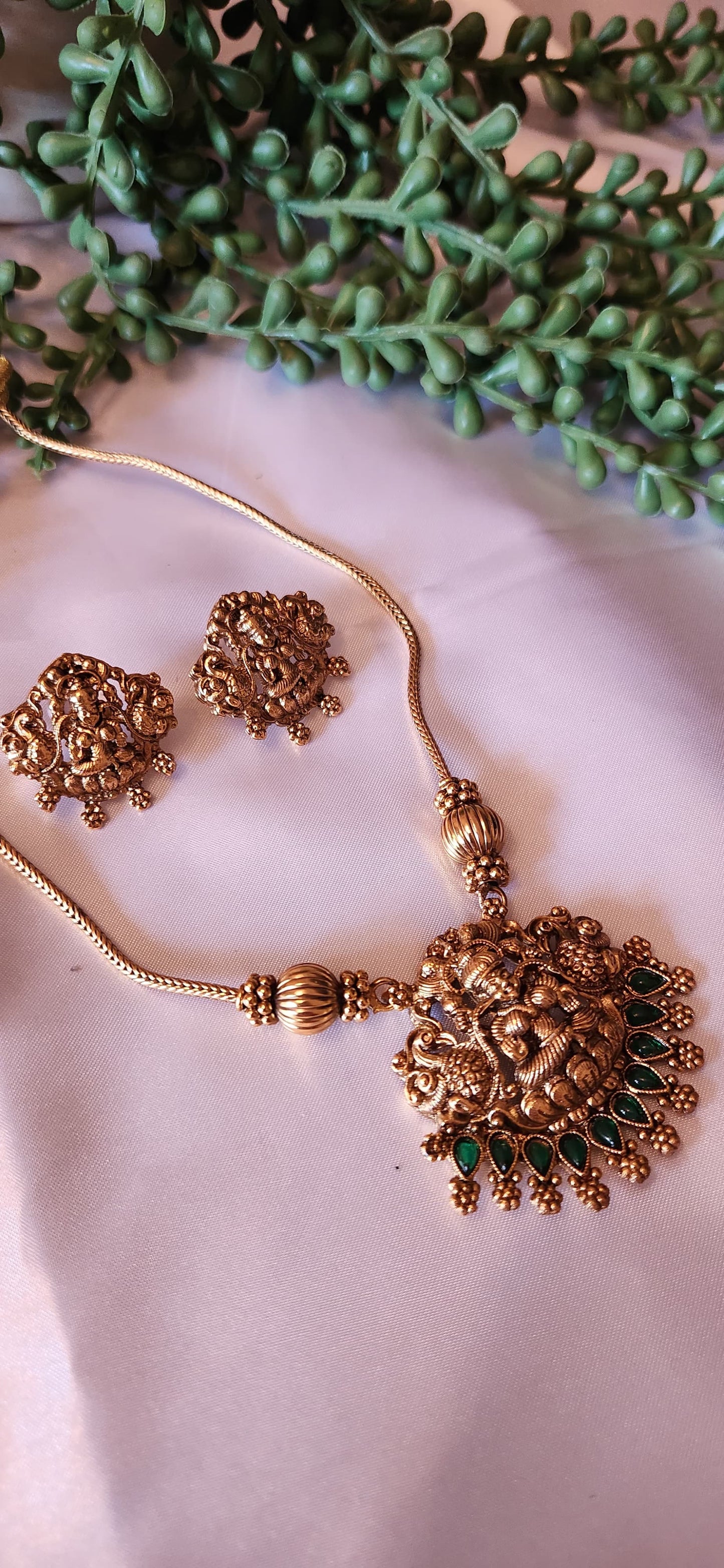 Antique Gold Radha Krishna Pendant Necklace Set