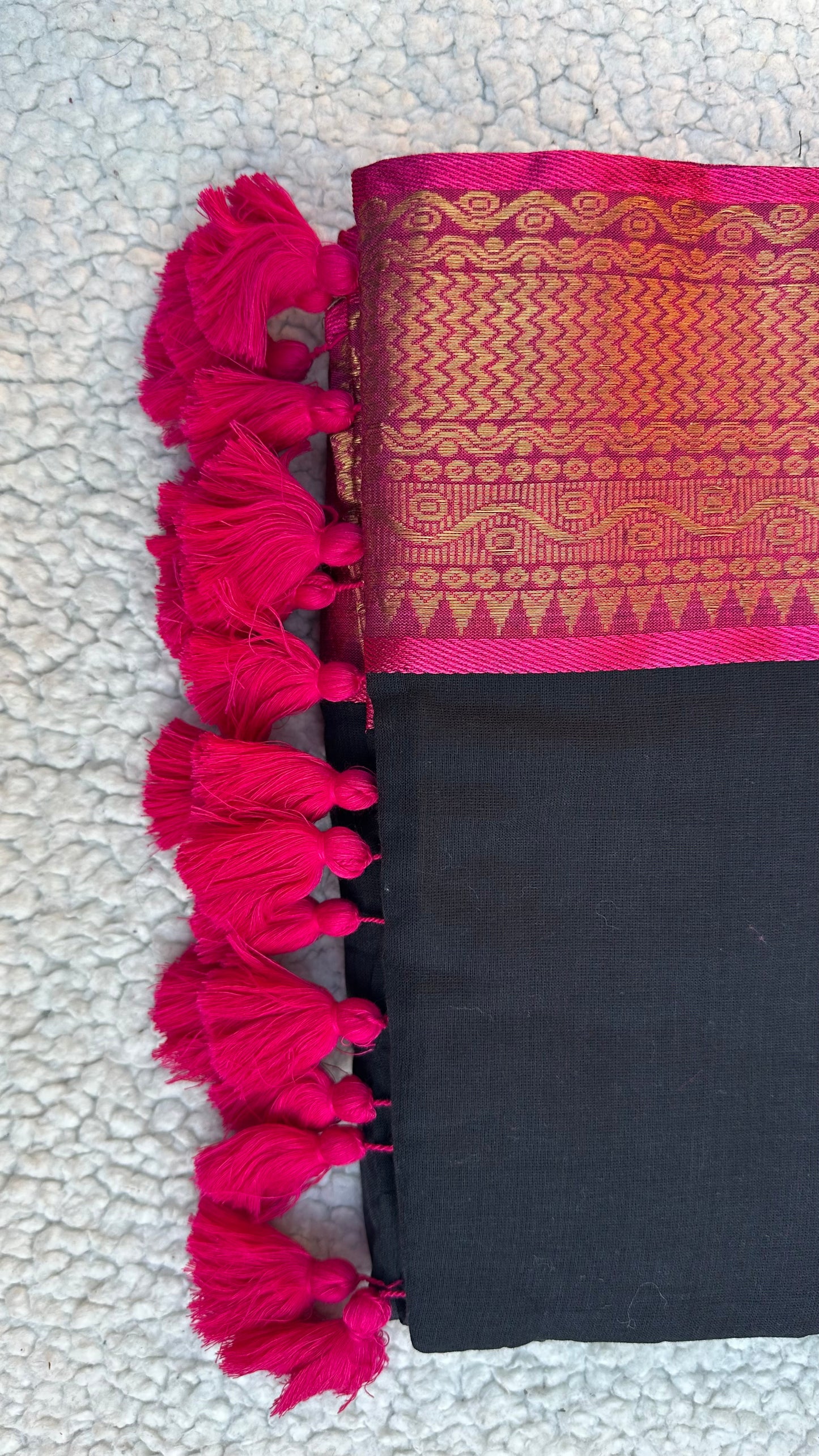 Mul Cotton 120 Count Saree with Pink Zari Woven Border in Black
