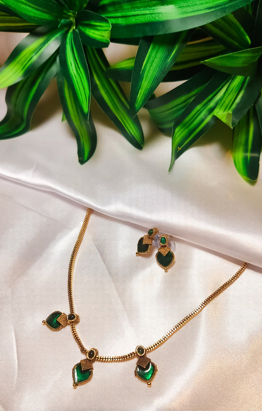 Lightweight emerald leaf necklace set with matching earrings – Indian jewellery UK