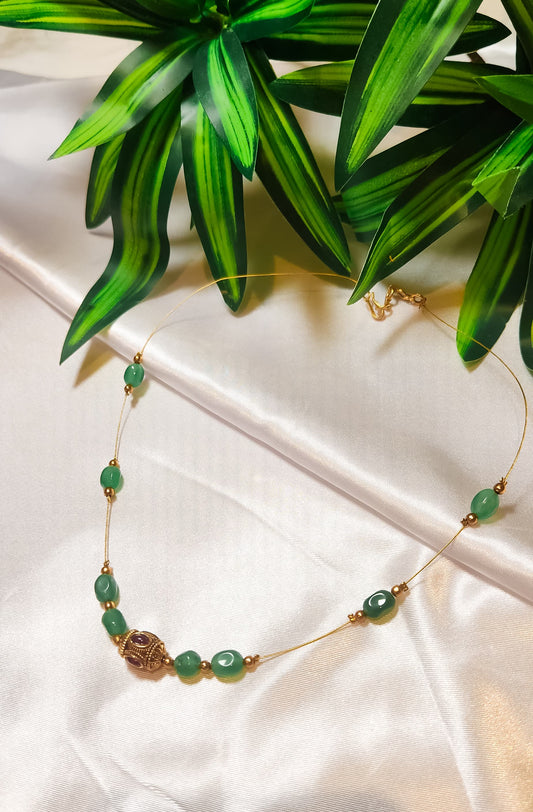Green bead necklace with central gold ruby bead – South Indian jewellery UK