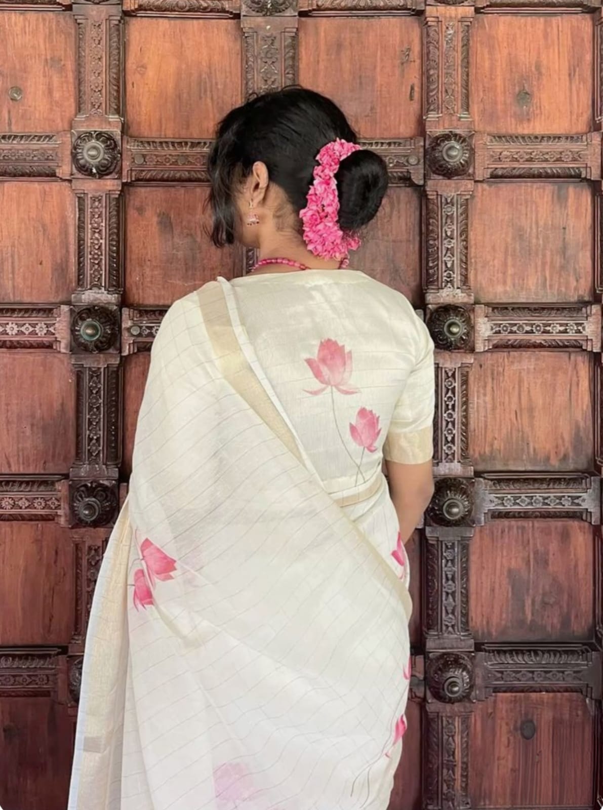Linen Saree with Gold Zari Border | White Linen Saree with Digital Pink Lotus Print | Saree with Matching Printed Blouse Piece