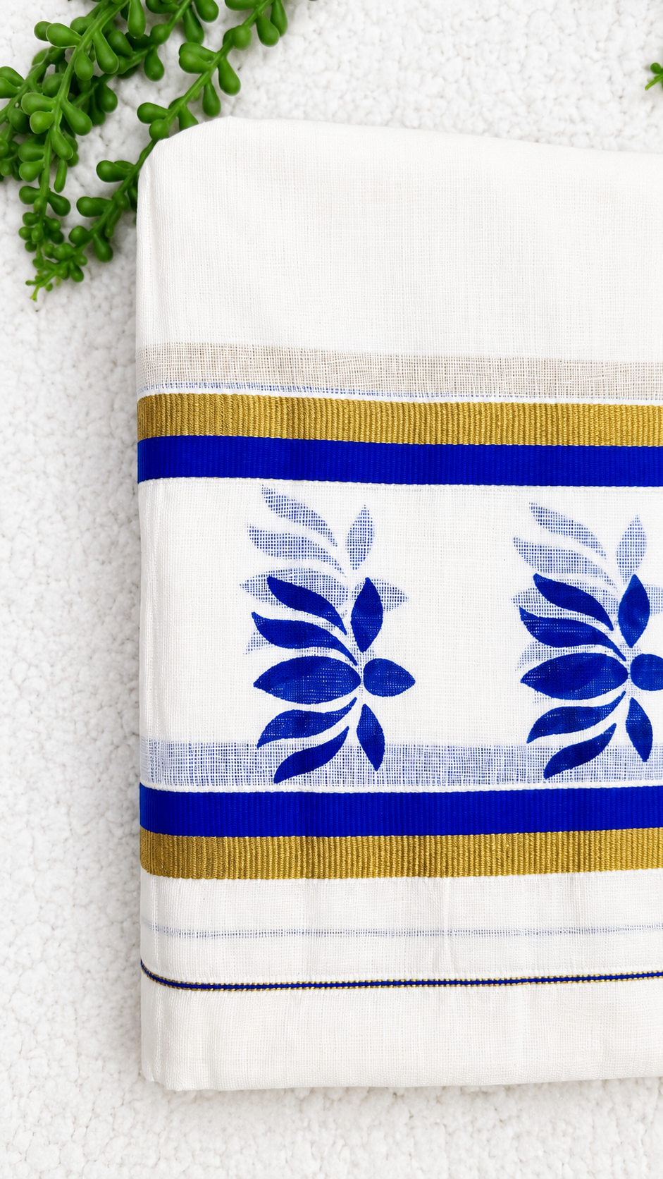 Kerala Cotton Set Mundu with Lotus Motif Border – Gold Kasavu Detail