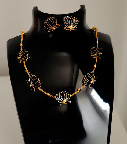 Lotus Design Necklace & Earrings Set – Enamel Finish